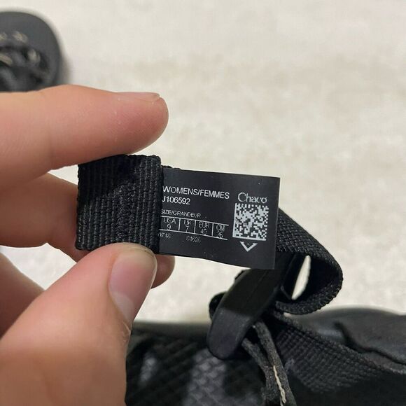 Chaco Womens Black Classic Sandals Size 9 Strappy Hiking Outdoors Waterproof - Picture 2 of 12